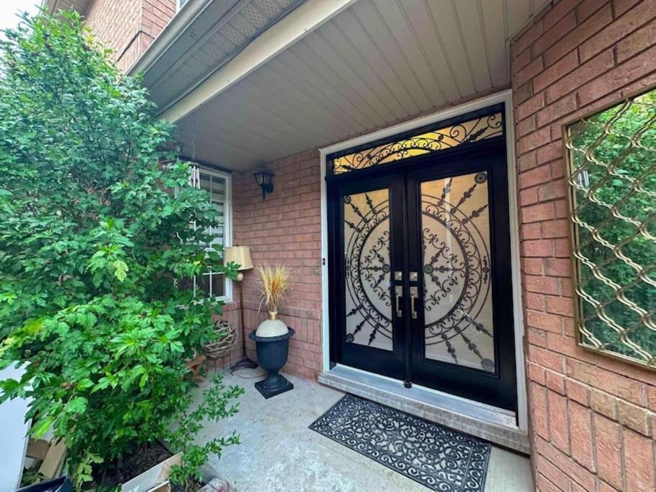 Luxury Home In Toronto Mississauga Exterior photo